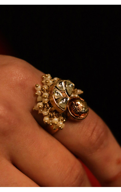 Haya (Ring)